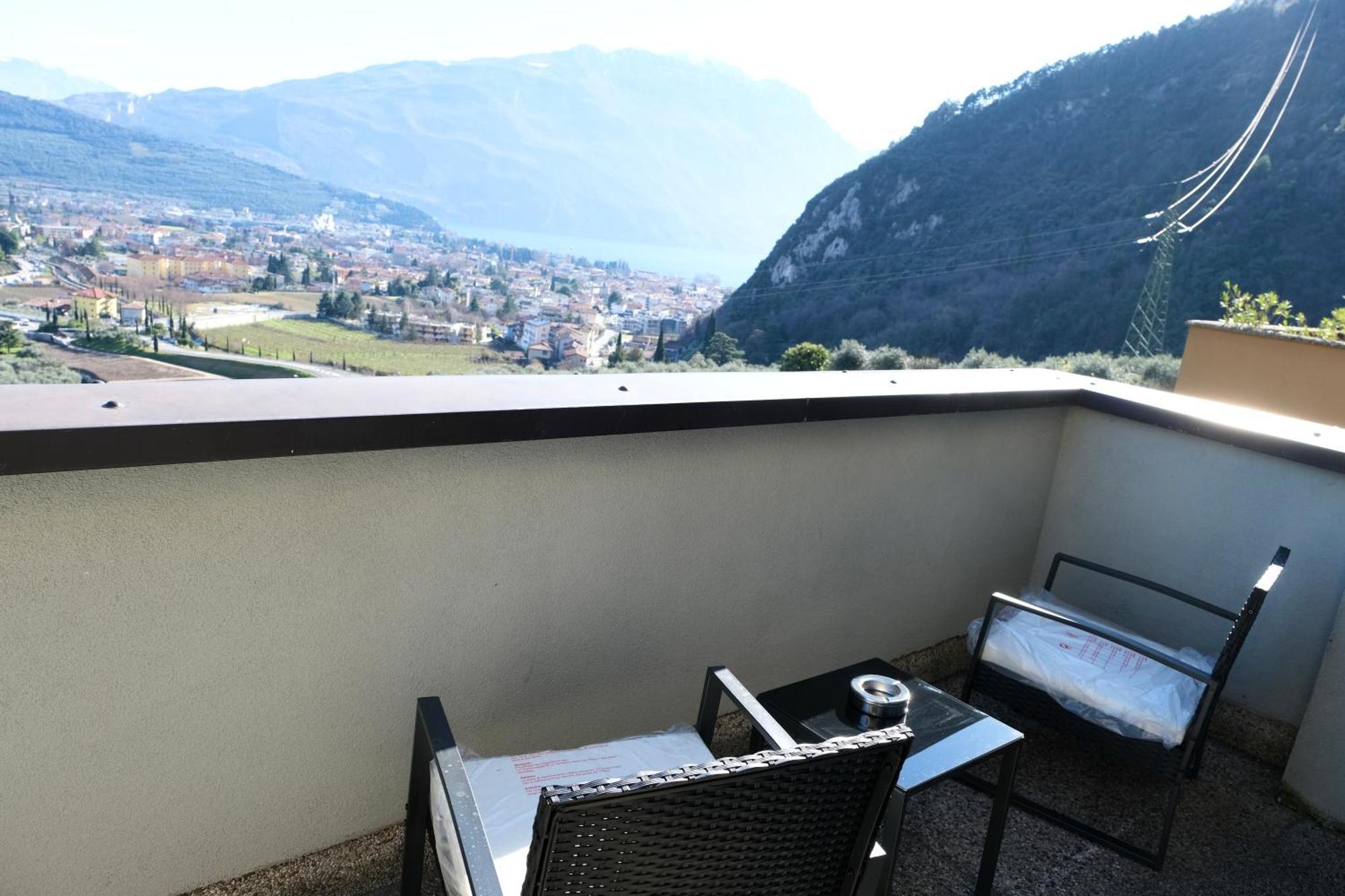 Casa Segantini - Panorama Pool Apartment Gavazzo Nuova Exterior foto